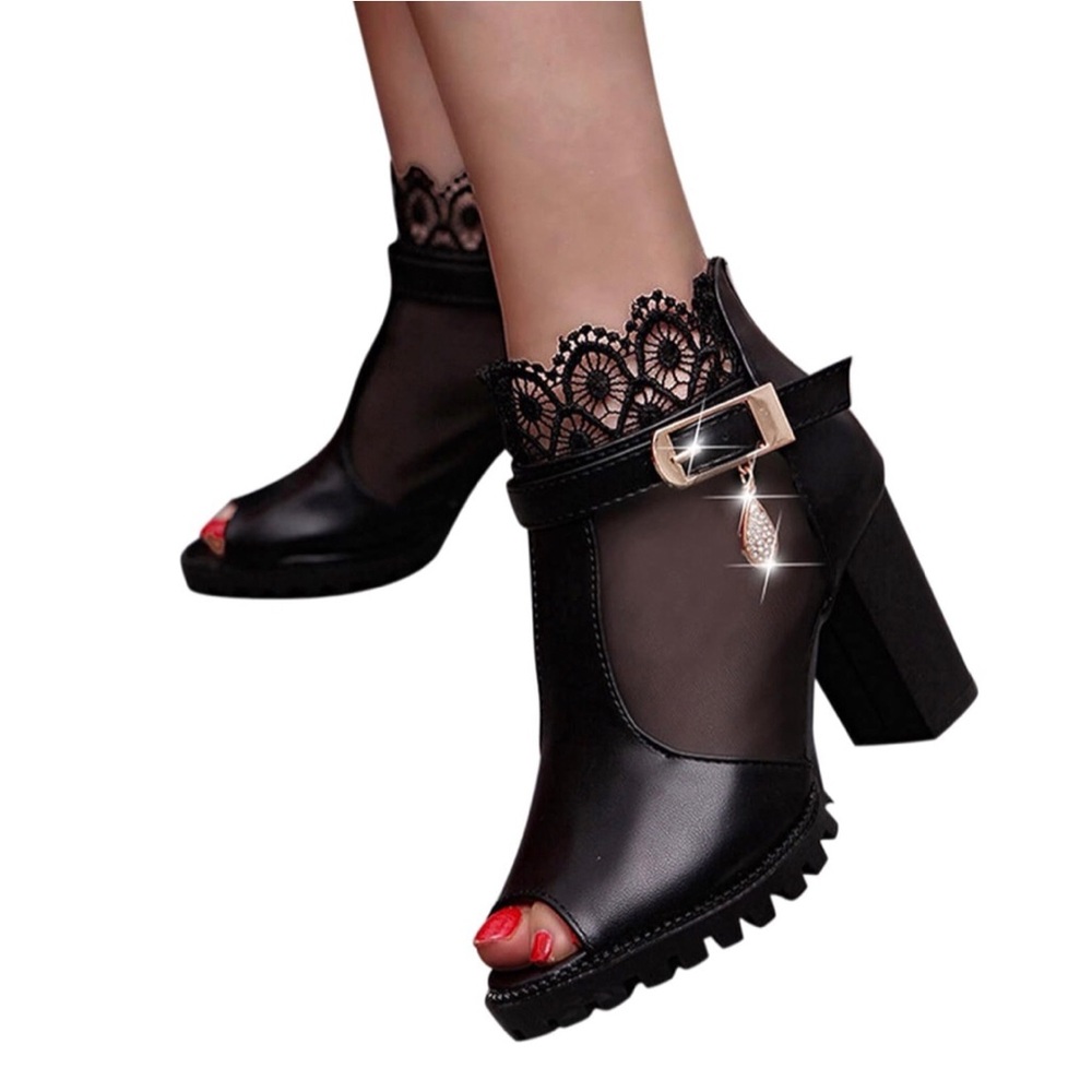 NEW Open Toe Chunky Wedge Heel 👠